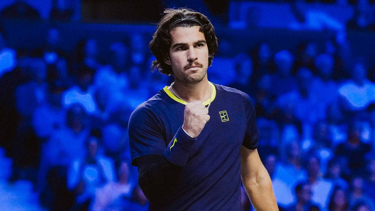 Hot Shot: Alcaraz had no business saving this set point in Vienna 2026!