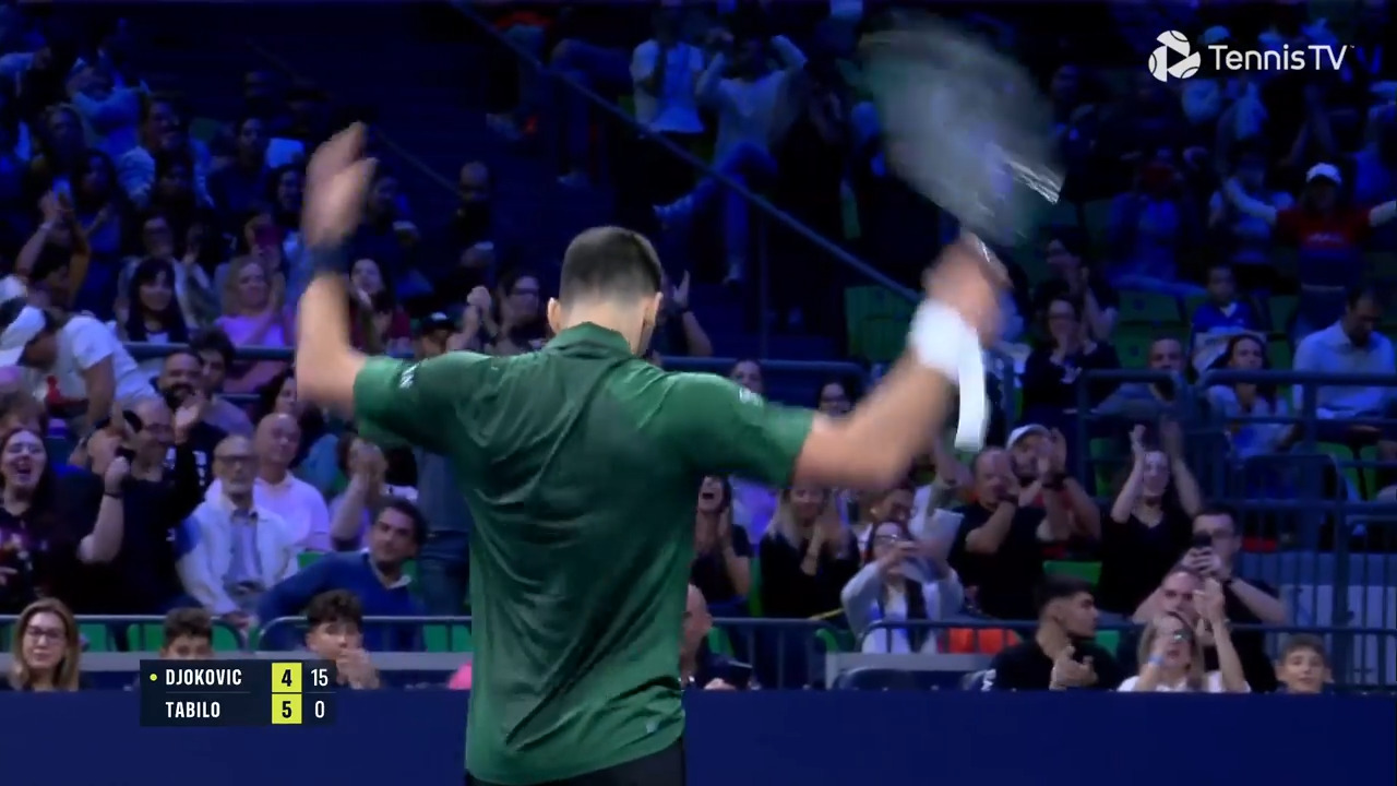 Hot Shot: Djokovic lifts Athens 2025 crowd to its feet! 