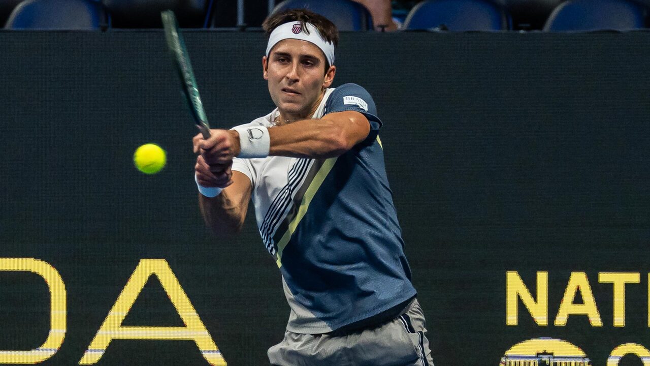 Hot Shot: Etcheverry threads the needle in Athens 2025