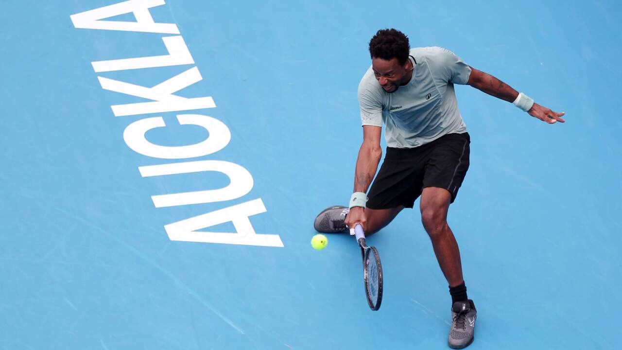 Hot Shot: Monfils' mesmerising touch in Auckland