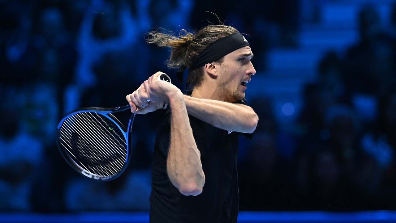 Hot Shot: 'Too good!' Zverev arrows brilliant backhand at Nitto ATP Finals 2025