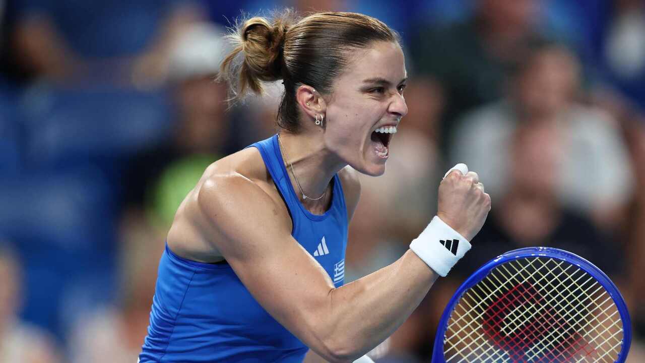 Hot Shot: Sakkari escapes Raducanu danger with epic dig at United Cup 2026