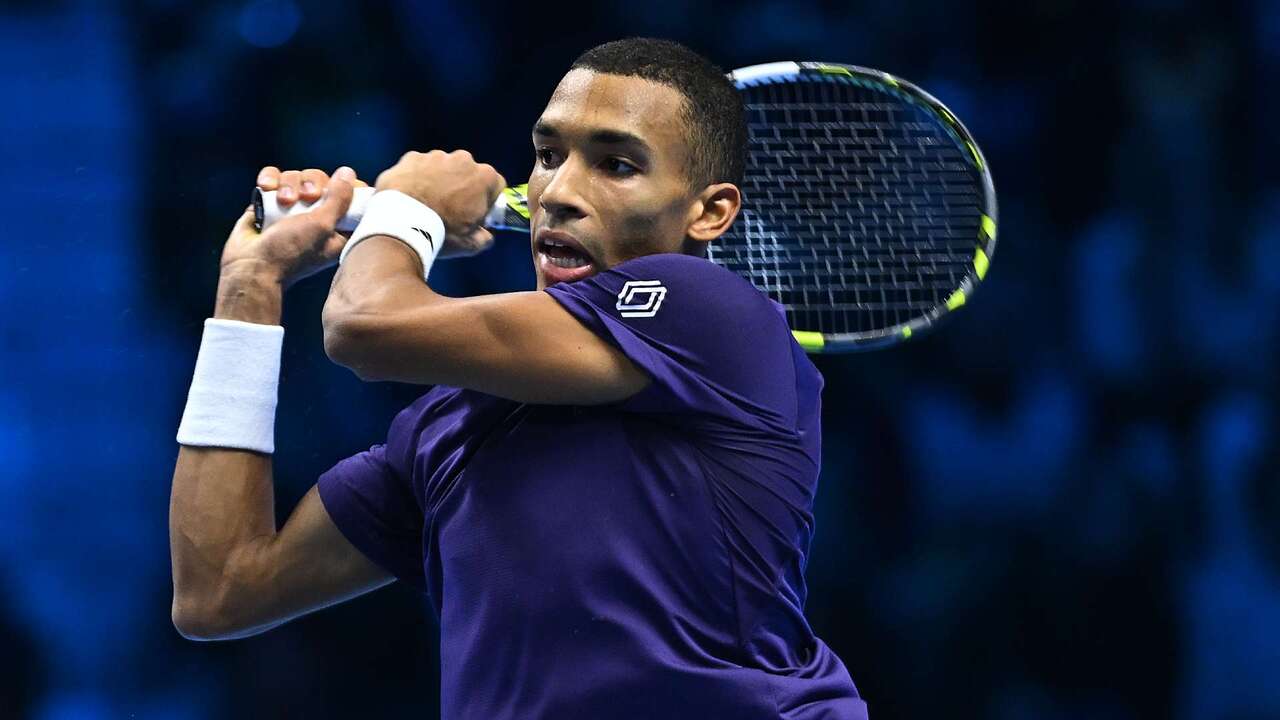 Hot Shot: Auger-Aliassime outfoxes Zverev to seal 26-ball rally at Nitto ATP Finals 2025
