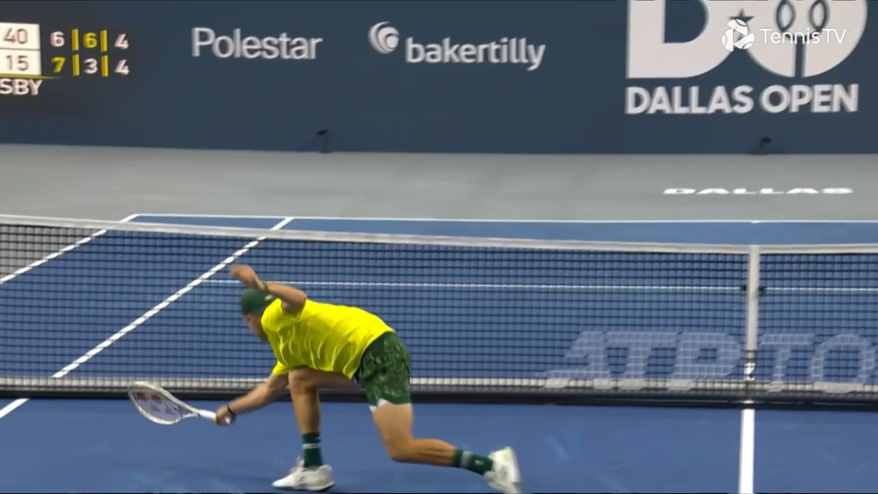Tommy Paul, el miembro más nuevo del Top 10, muestra sus habilidades en la red. Míralo en vivo y a pedido en TennisTV.com.
