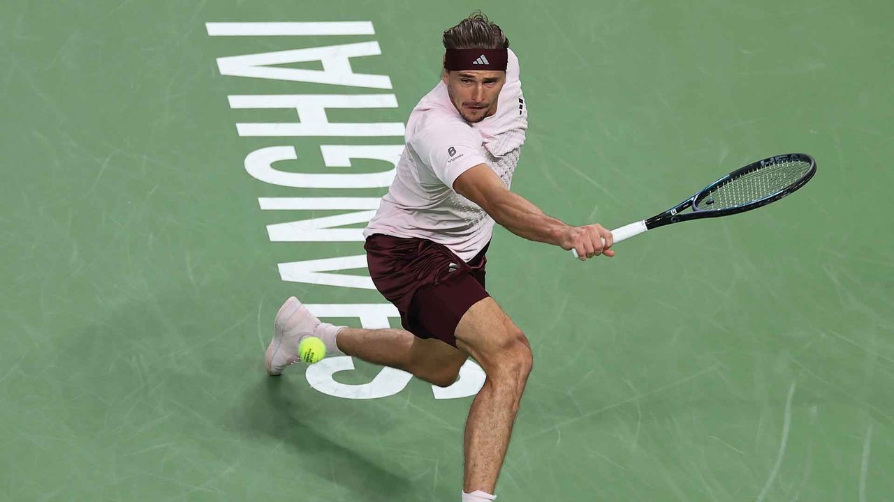 Hot Shot: Zverev's sensational spin in Shanghai 2026