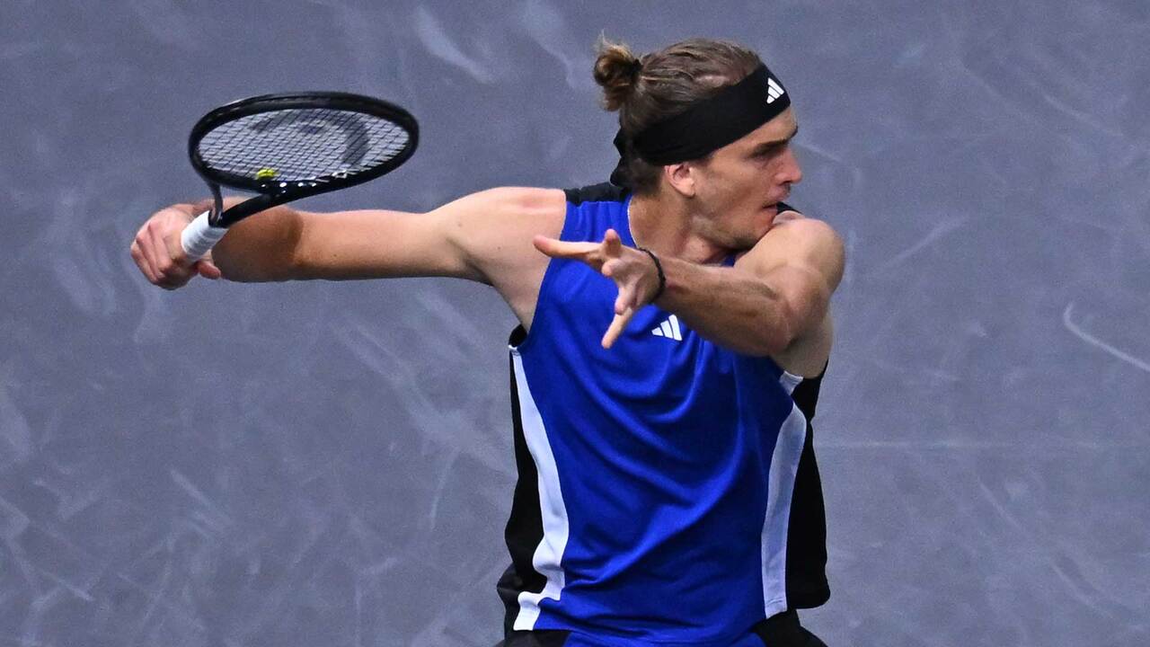 Hot Shot: Zverev lanza la derecha ganadora cruzada en París