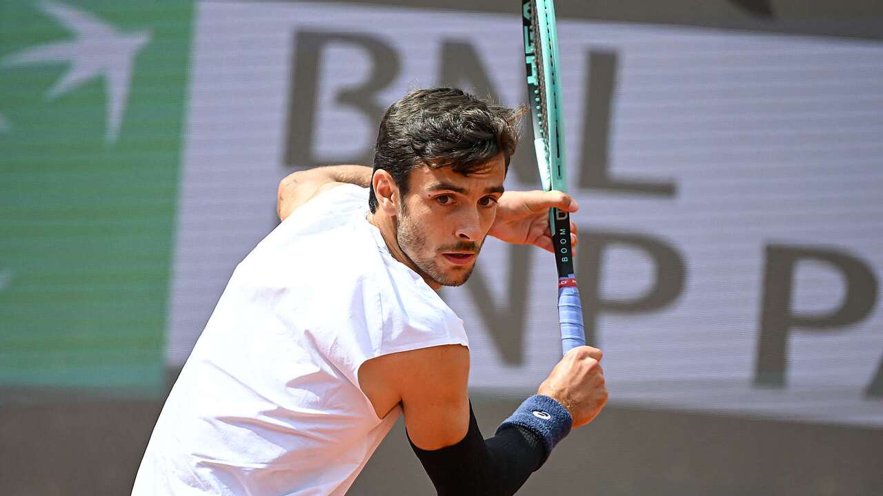 Hot Shot: Musetti delights home crowd with 'beautifully crafted point' in Rome