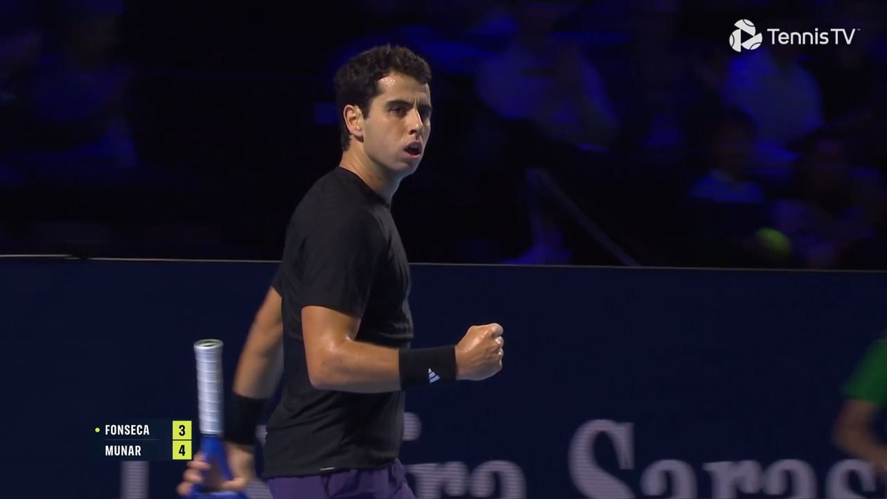 Hot Shot: Munar strikes screaming pass to edge in front of Fonseca in Basel 2025