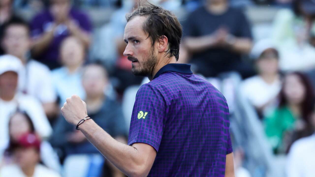 Hot Shot: Medvedev's mastery has Zverev seeking answers in Beijing 2025 
