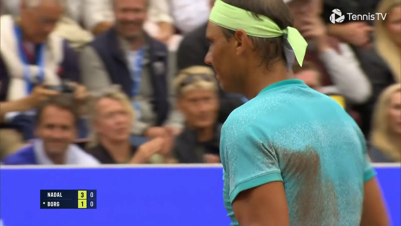 Hot Shot: Nadal's deceiving drop shot earns break