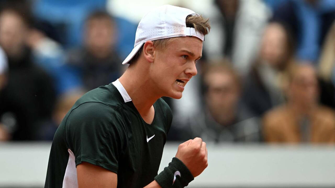 Hot Shot Right Place, Right Time! Rune Wins Epic Rally In Munich Video Search Results ATP Tour Tennis