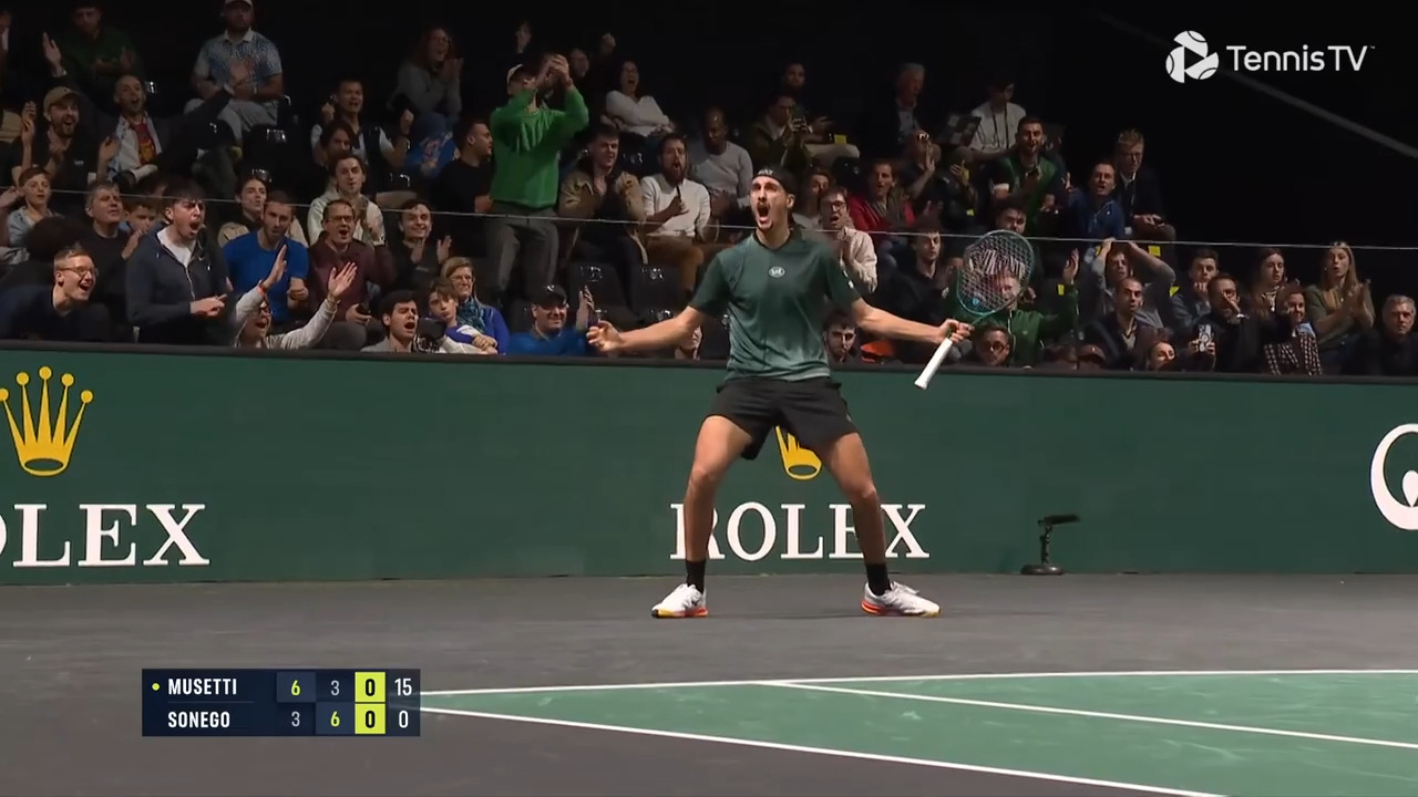 Hot Shot: How on earth did Sonego win that point vs. Musetti in Paris 2025?