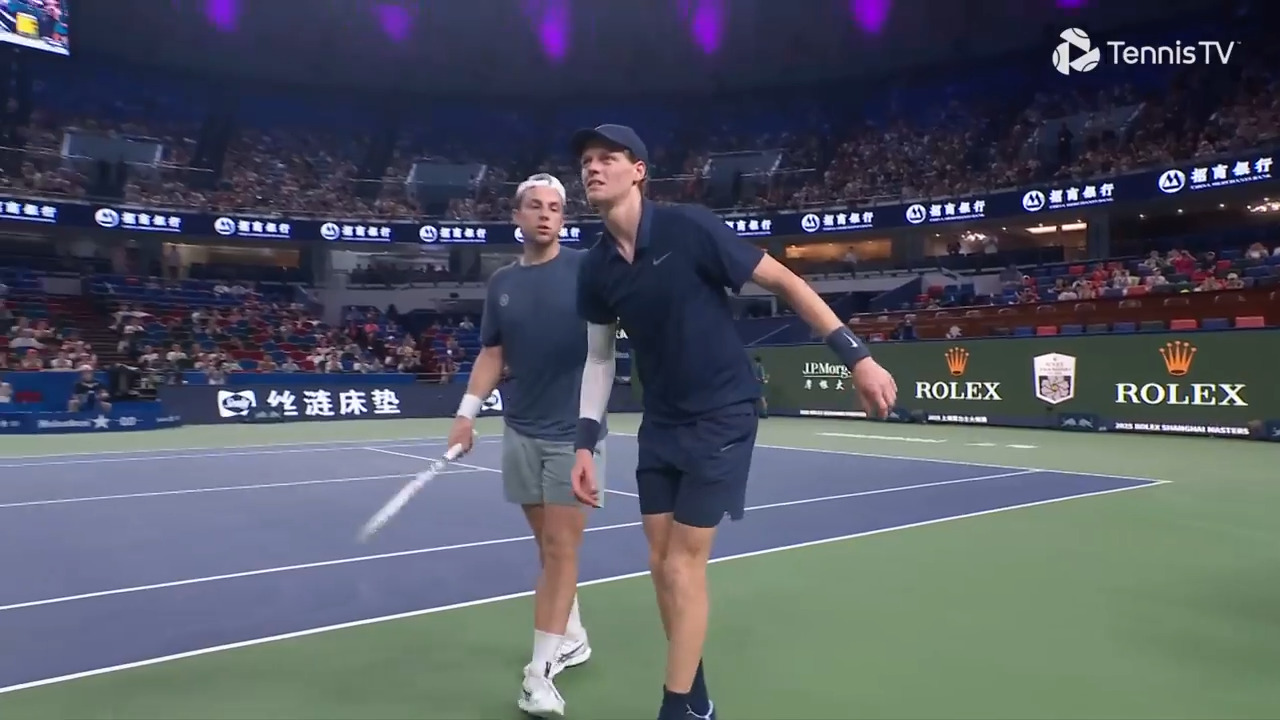 Sinner limps off court in Shanghai retirement vs. Griekspoor
