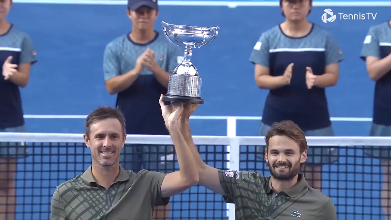 Watch Nys and Roger-Vasselin's crowning moment in Tokyo 2025 