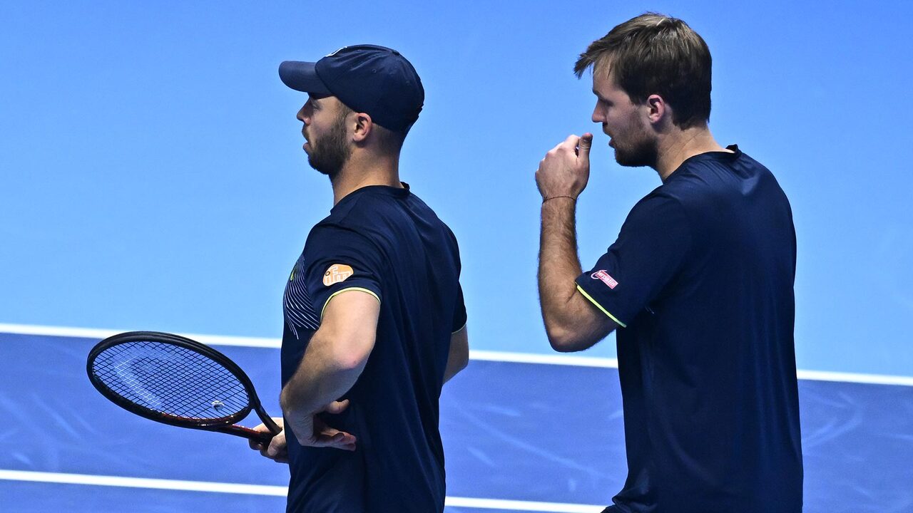 Tim Puetz conecta una gran volea en Turín. Sigue emisiones en directo y bajo demanda en TennisTV.com. 