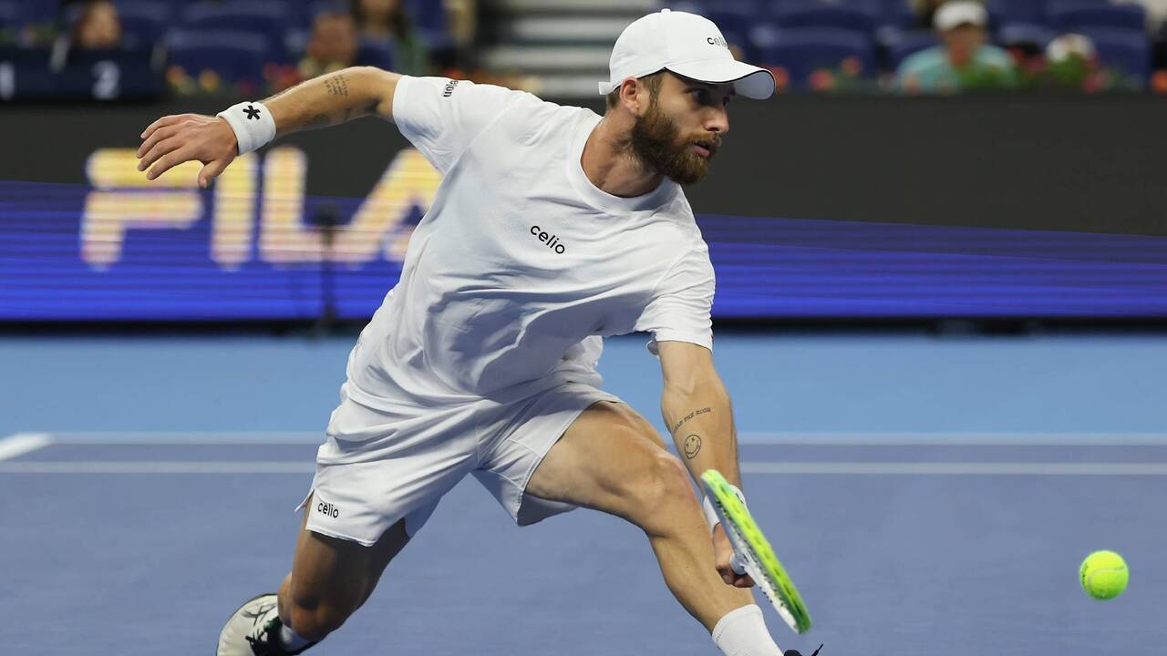 Fake it 'til you make it: Watch Moutet toy with Zverev in Beijing 2025 