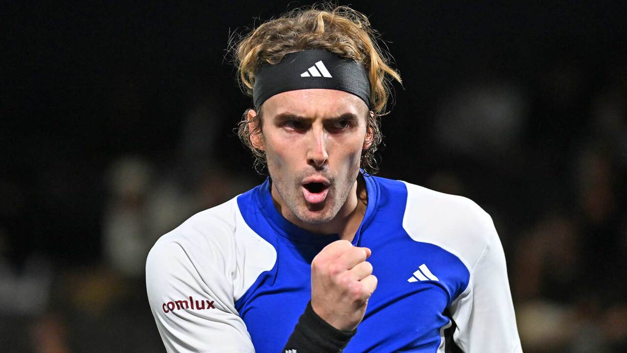 Highlights: Tsitsipas powers past Tabilo into Paris R3