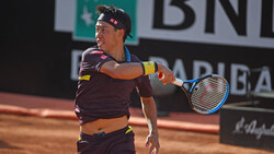 Hot Shot: Nishikori Anula A Zverev Con Dos Derechas A Distintas Esquinas En Roma