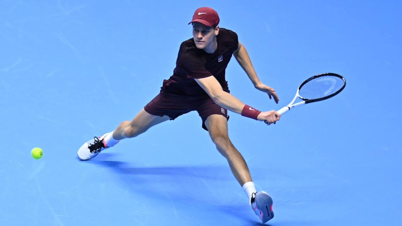 Hot Shot: A Sinner scramble! Italian evades Shelton bomb in style in Turin