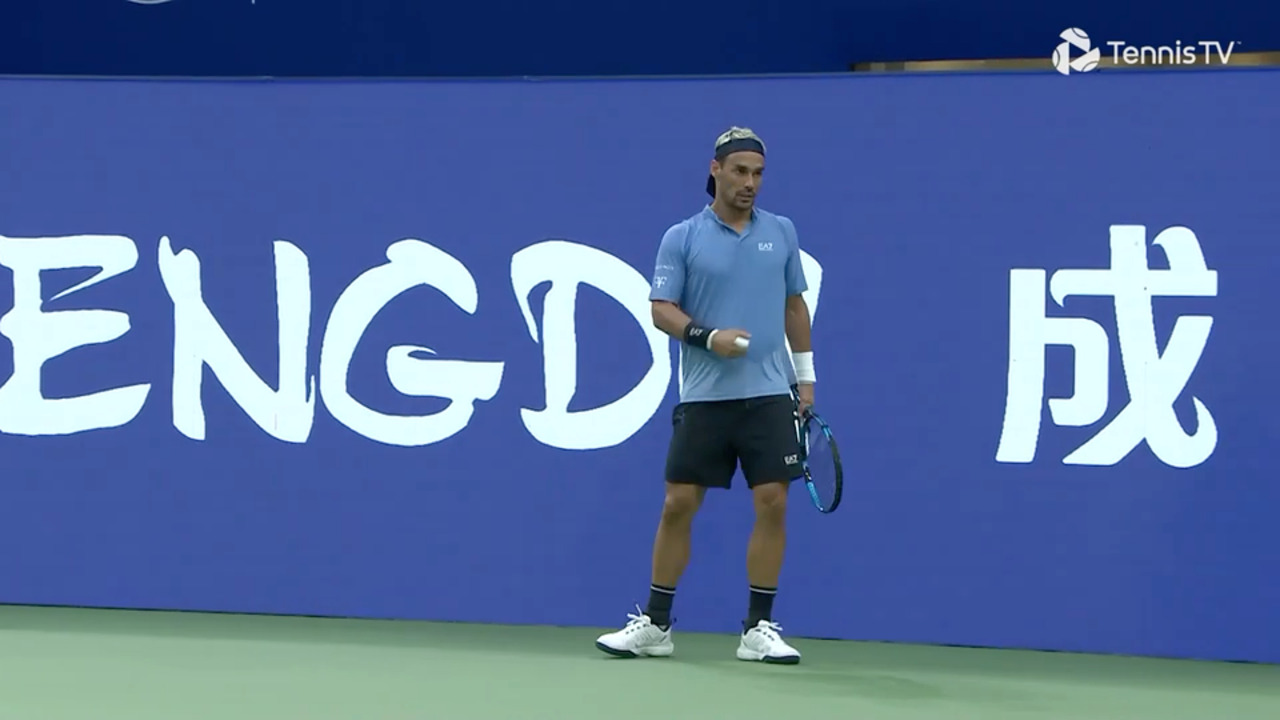 Hot Shot: Fognini se anota un fantástico globo en Chengdu