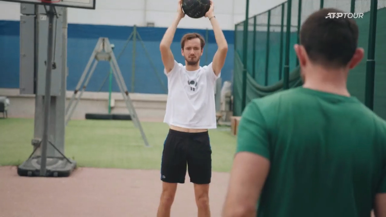Behind The Scenes: Watch Medvedev Working Hard In Dubai