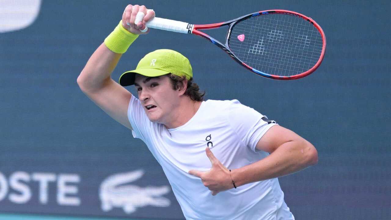 Hot Shot: ¡Subiendo la velocidad! Fonseca castiga con la derecha en Toronto 2025 