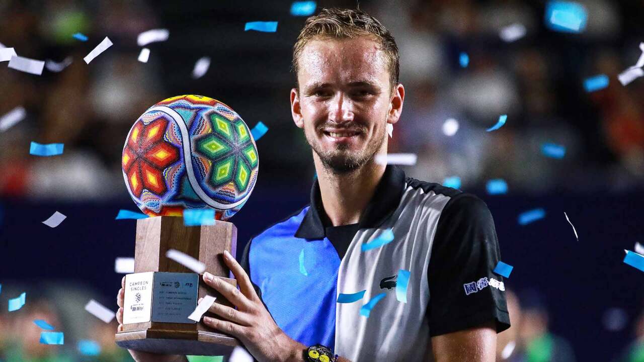 Highlights: Medvedev Charges Past Norrie To Los Cabos Crown
