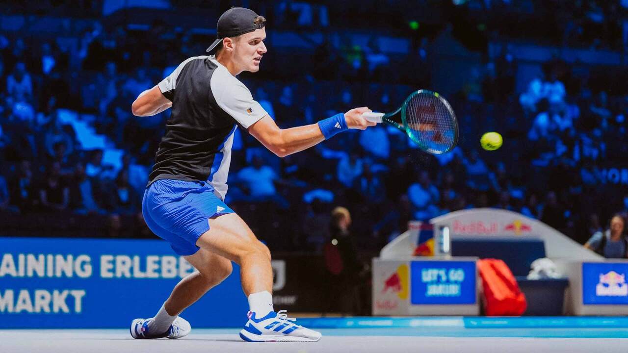 Highlights: #NextGenATP Mensik accelrates past Popyrin in Vienna