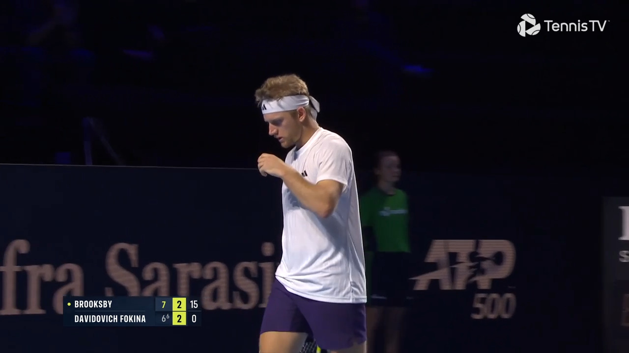 Hot Shot: Davidovich Fokina's backhand brilliance puzzles Brooksby in Basel 2025