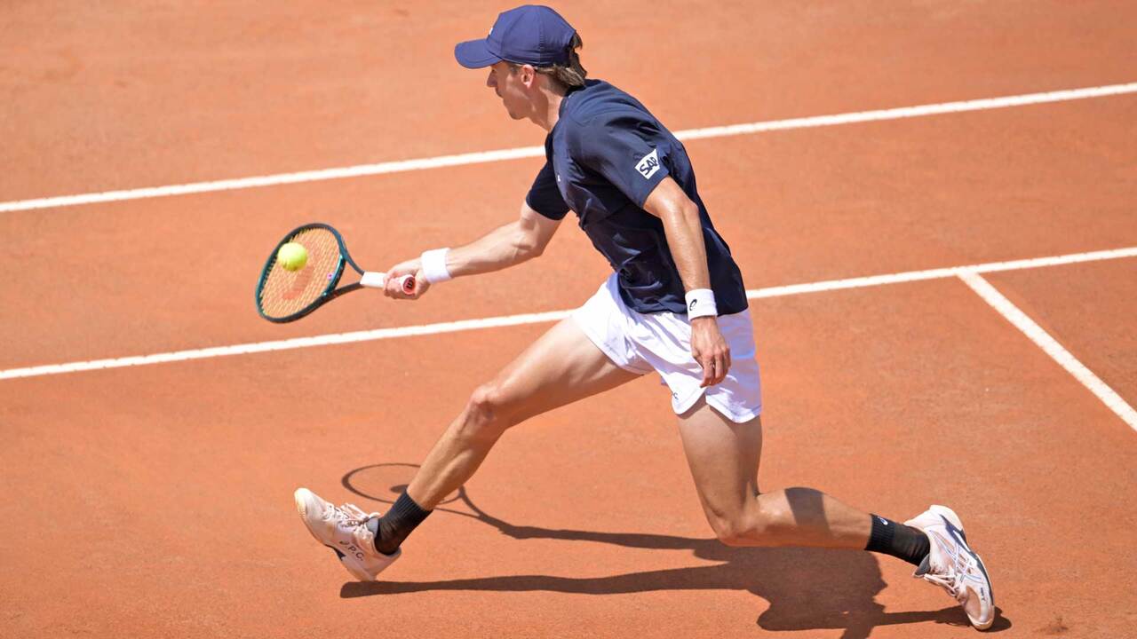 Hot Shot: 'Anything you can do, I can do better', says De Minaur!