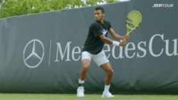 Watch Felix's Backhand Practice In Stuttgart