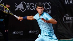 Hot Shot: No Chance Against This 'Jaw-Dropping' Alcaraz Forehand
