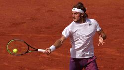 Highlights: Tsitsipas Beats Martinez At Roland Garros