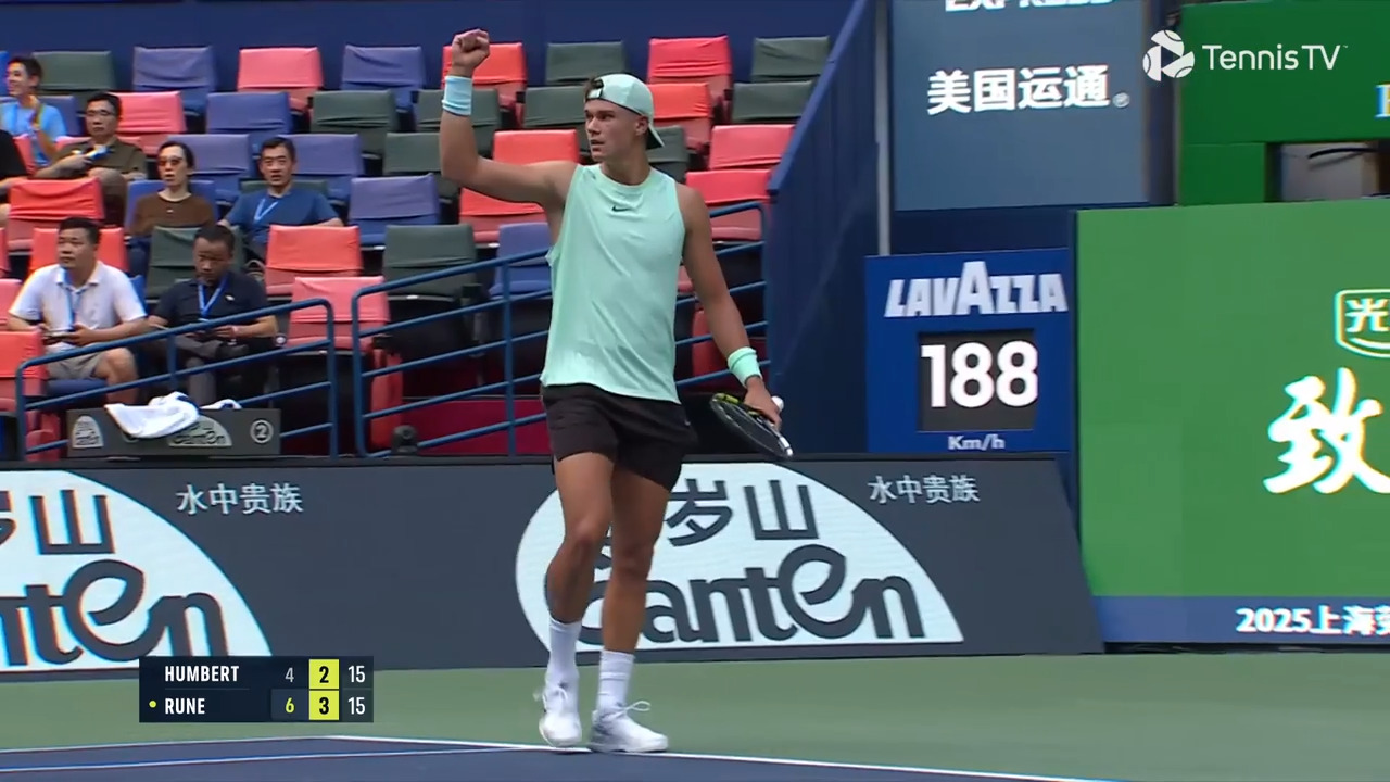 Hot Shot: Rune's forehand stunner leaves Humbert stranded in Shanghai