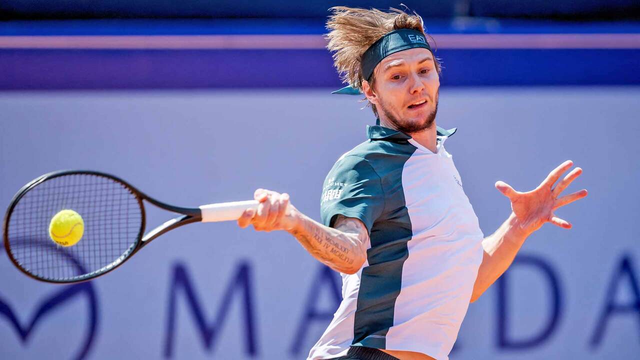 Hot Shot: Bublik from the blue! In-form star sprinkles his magic in Gstaad final