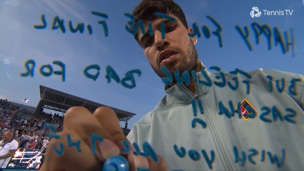 Signing for Sascha: Alcaraz leaves message for Zverev on camera lens Cincinnati 2025
