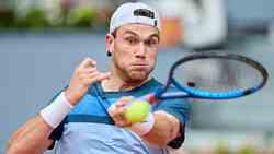 Highlights: Draper powers past Paul into Madrid QFs