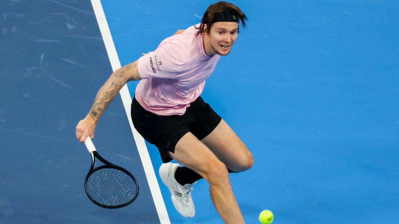 Hot Shot: No way through! Bublik demands more after dizzying net play in Hangzhou 2025 