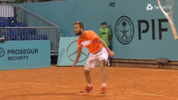 Moutet loses racquet on serve to go down match point