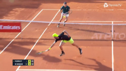 Hot Shot: Fearnley impresses with instinctive volley Barcelona 2025