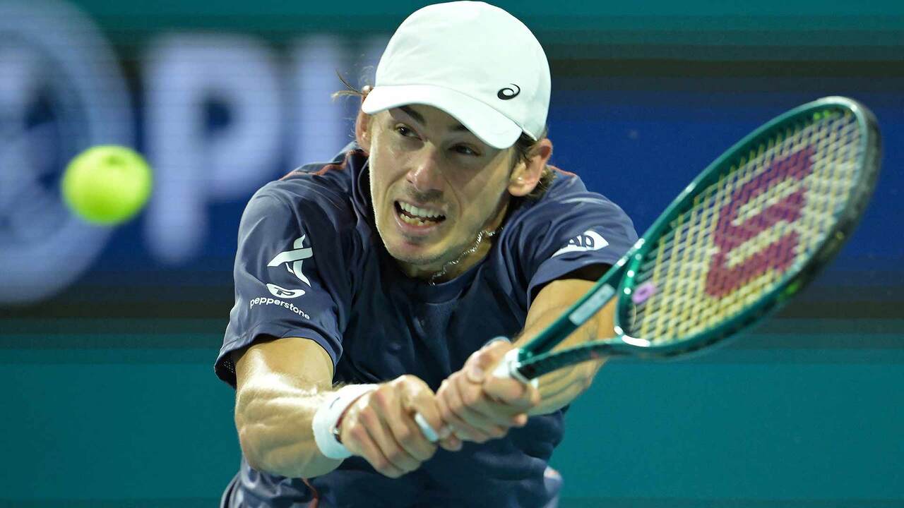 Highlights: De Minaur fights off ferocious Fonseca Miami 2025