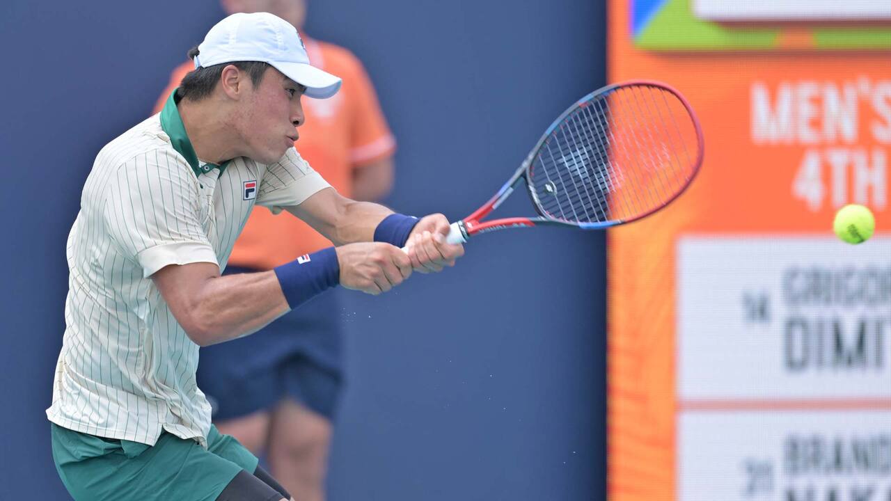 Hot Shot: Nakashima threads the needle vs. Dimitrov in Miami