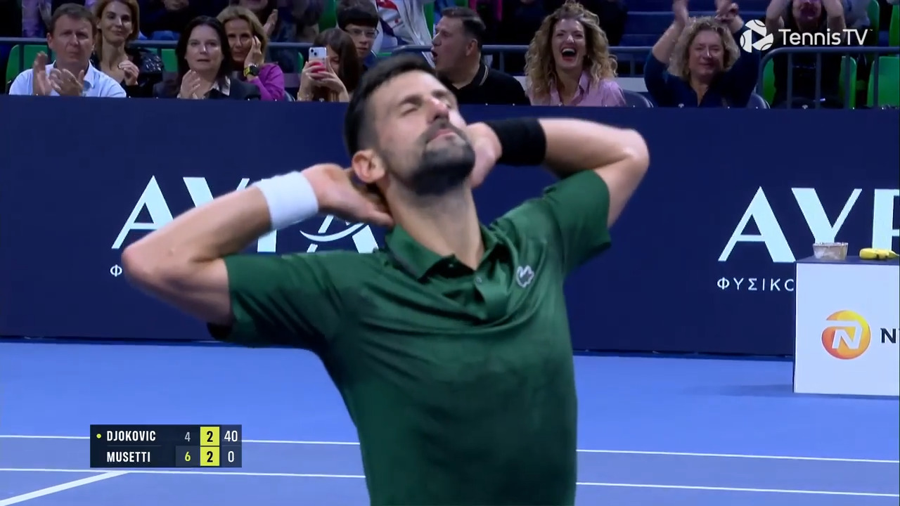 Hot Shot: Djokovic takes a breather after hitting the splits in Athens 2025 