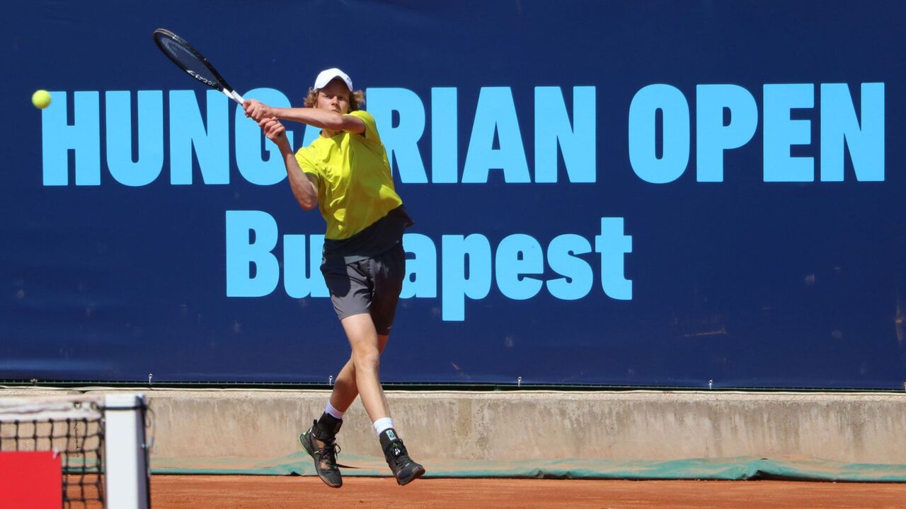 Flashback: Watch Sinner earn his first ATP win in Budapest 2019