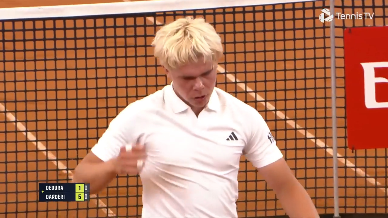 Hot Shot: #NextGenATP German Dedura outfoxes Darderi in Hamburg 2025