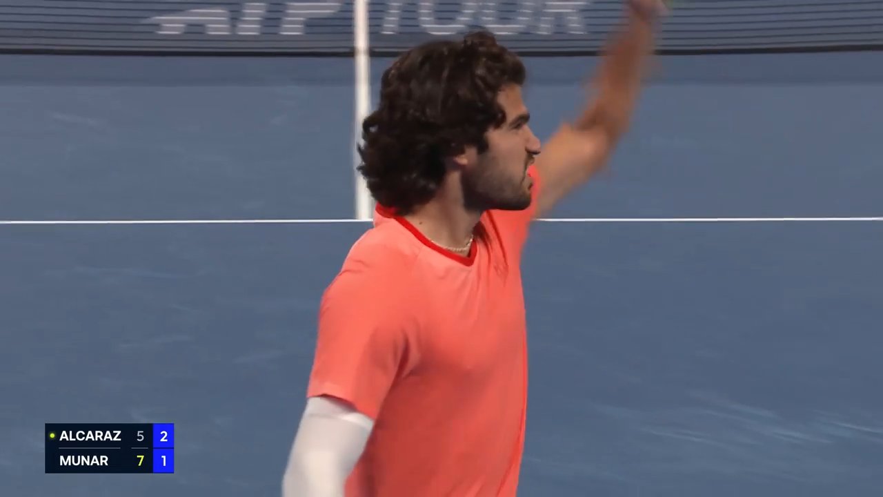 Hot Shot: Alcaraz drills one & looks to Tokyo fans for spark