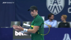 Hot Shot: Brooksby Earns Botic's Applause In Antwerp