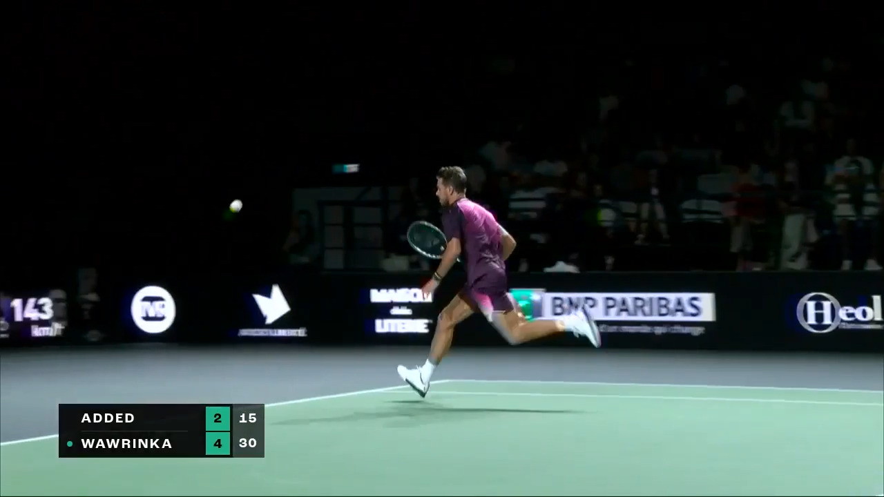 Hot Shot: Wawrinka's ridiculously good tweener at Rennes Challenger!
