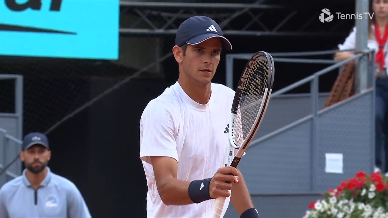 Hot Shot: Jodar seals early break with HUGE backhand in Madrid 2026