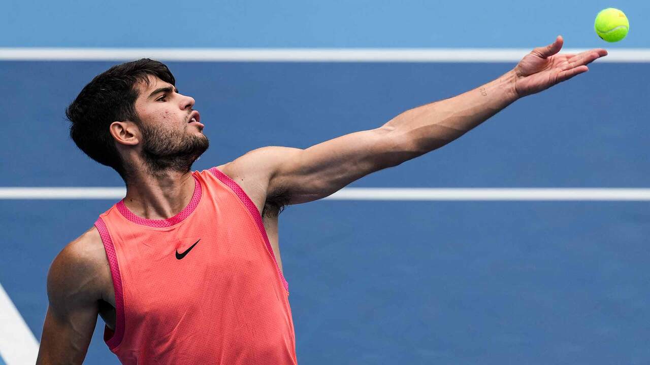 Gauff and Alcaraz Shine as Medvedev Advances at the China Open